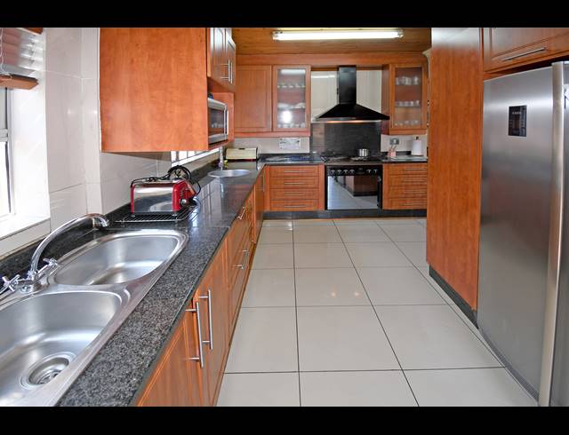 3 BEDROOM HOUSE FOR SALE IN CROSBY